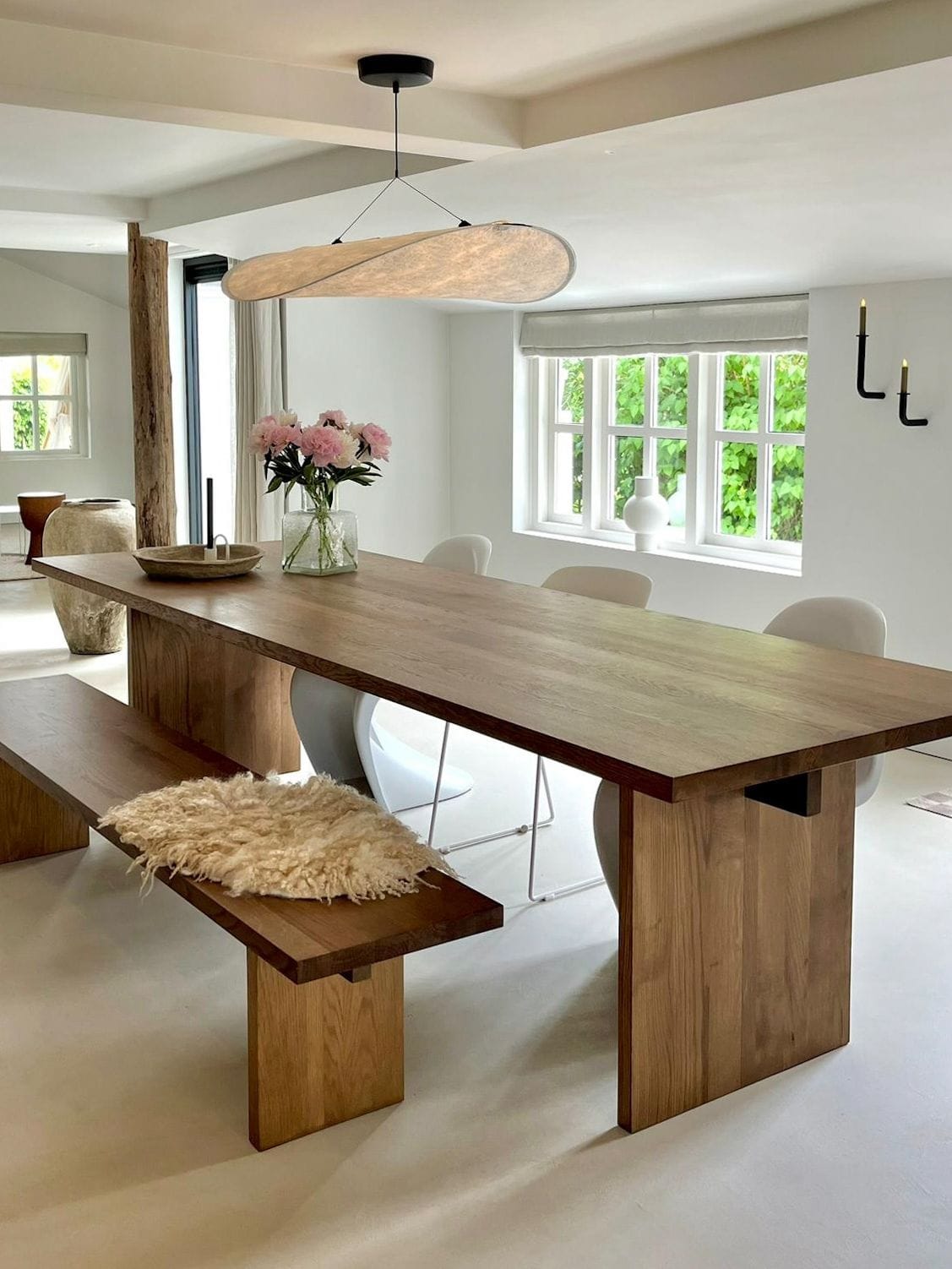 Eikenhouten tafels