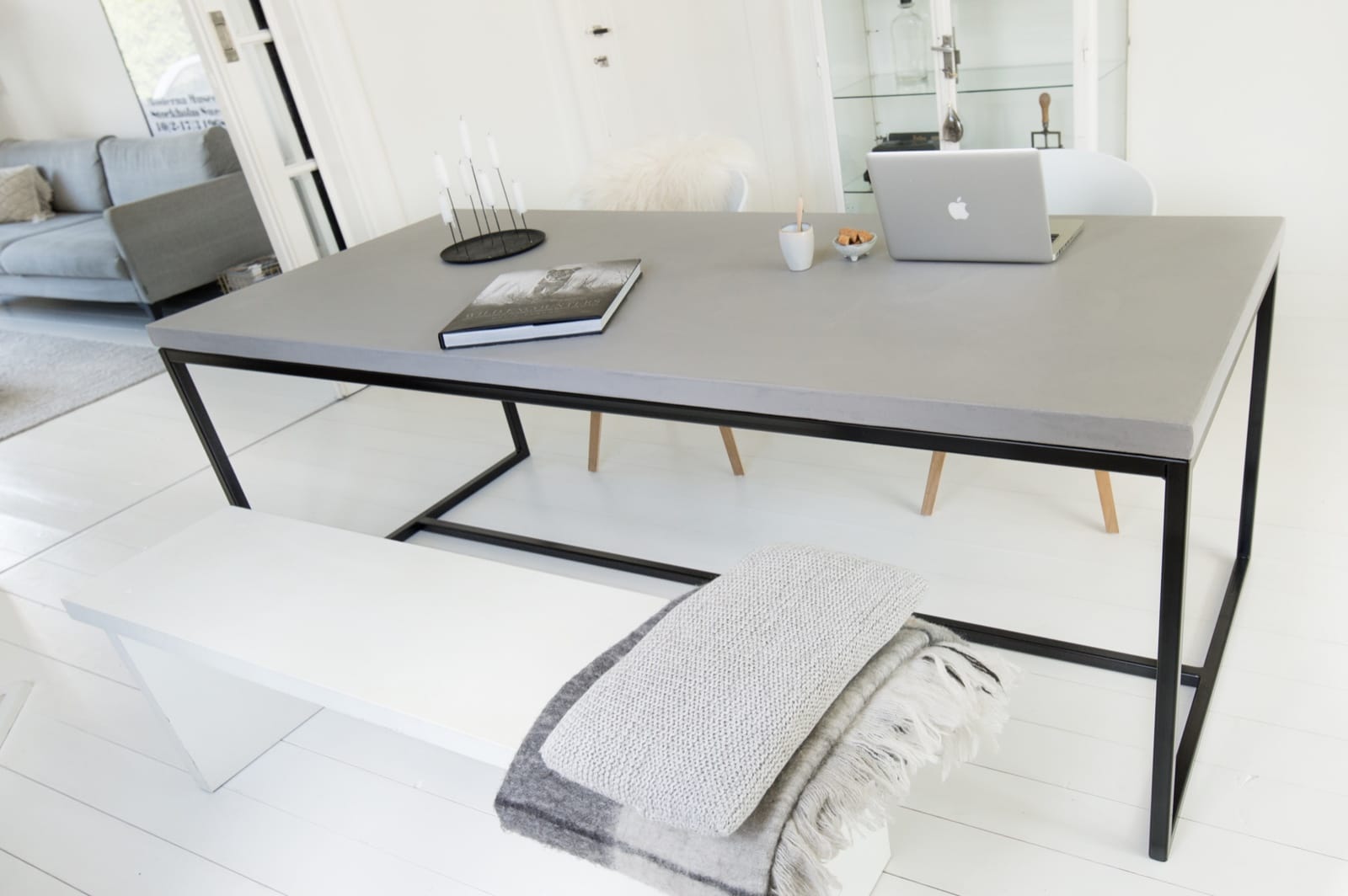 Betonlook tafel Igor – Rechthoekig afbeelding 6