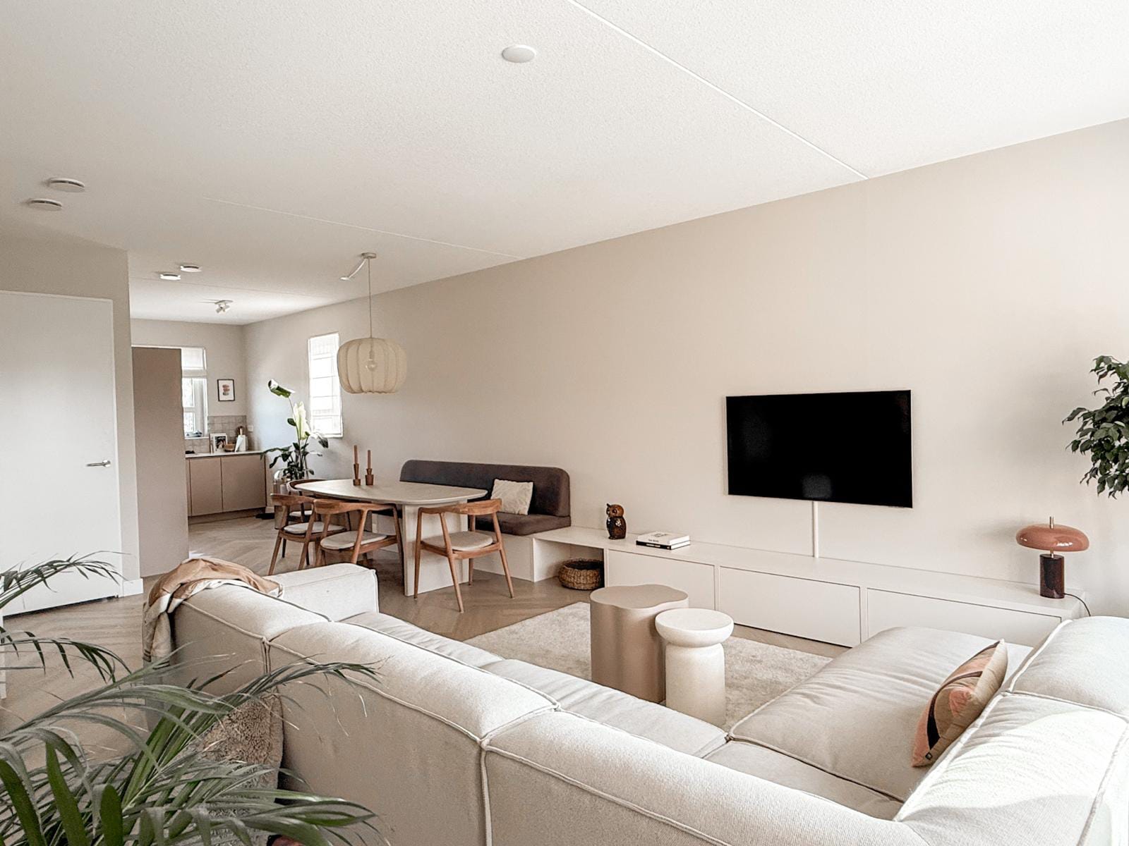 Betonlook tafel Ilias - Deens ovaal afbeelding 7