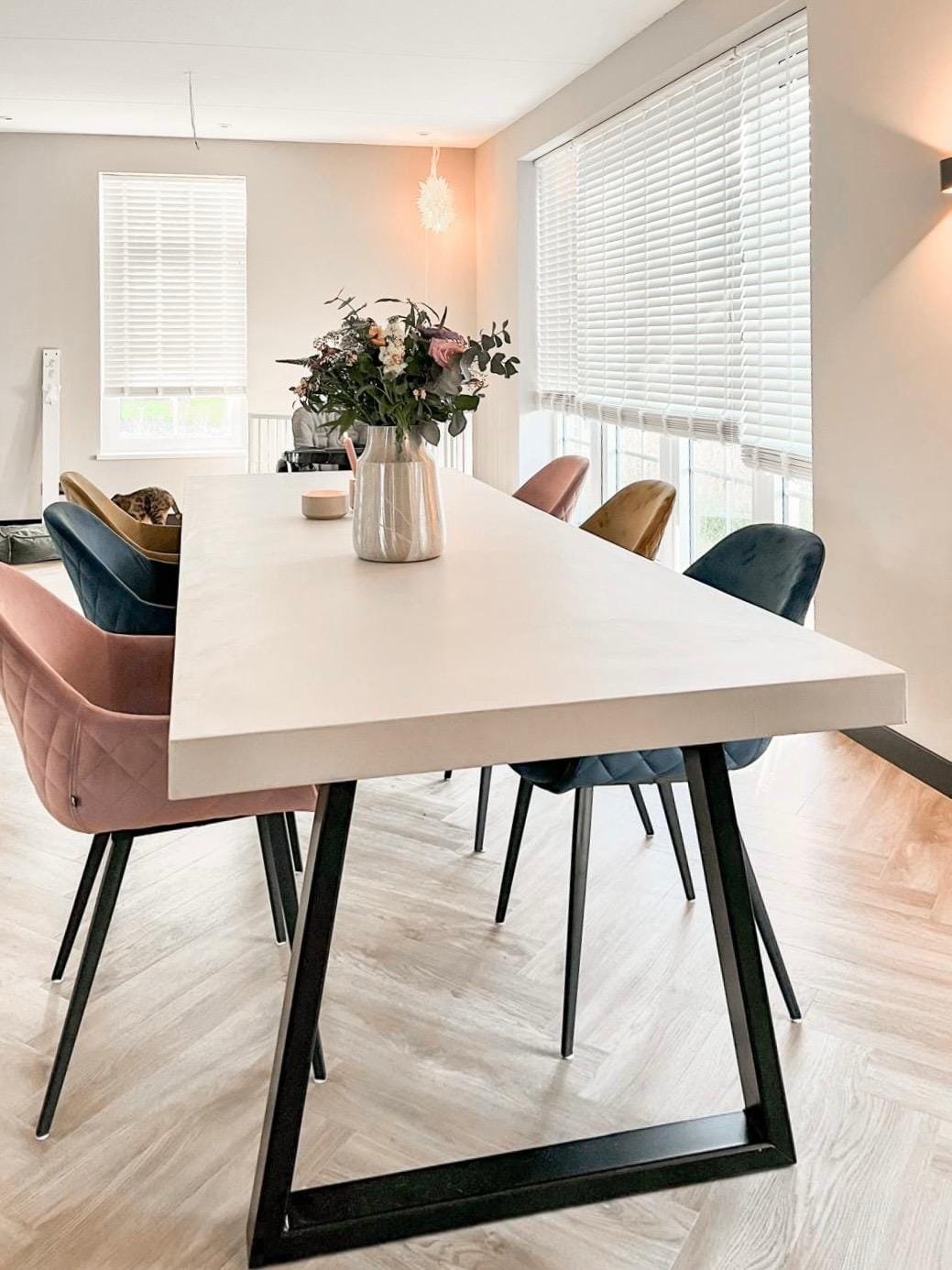 Betonlook tafel Ludwig – Rechthoekig afbeelding 2
