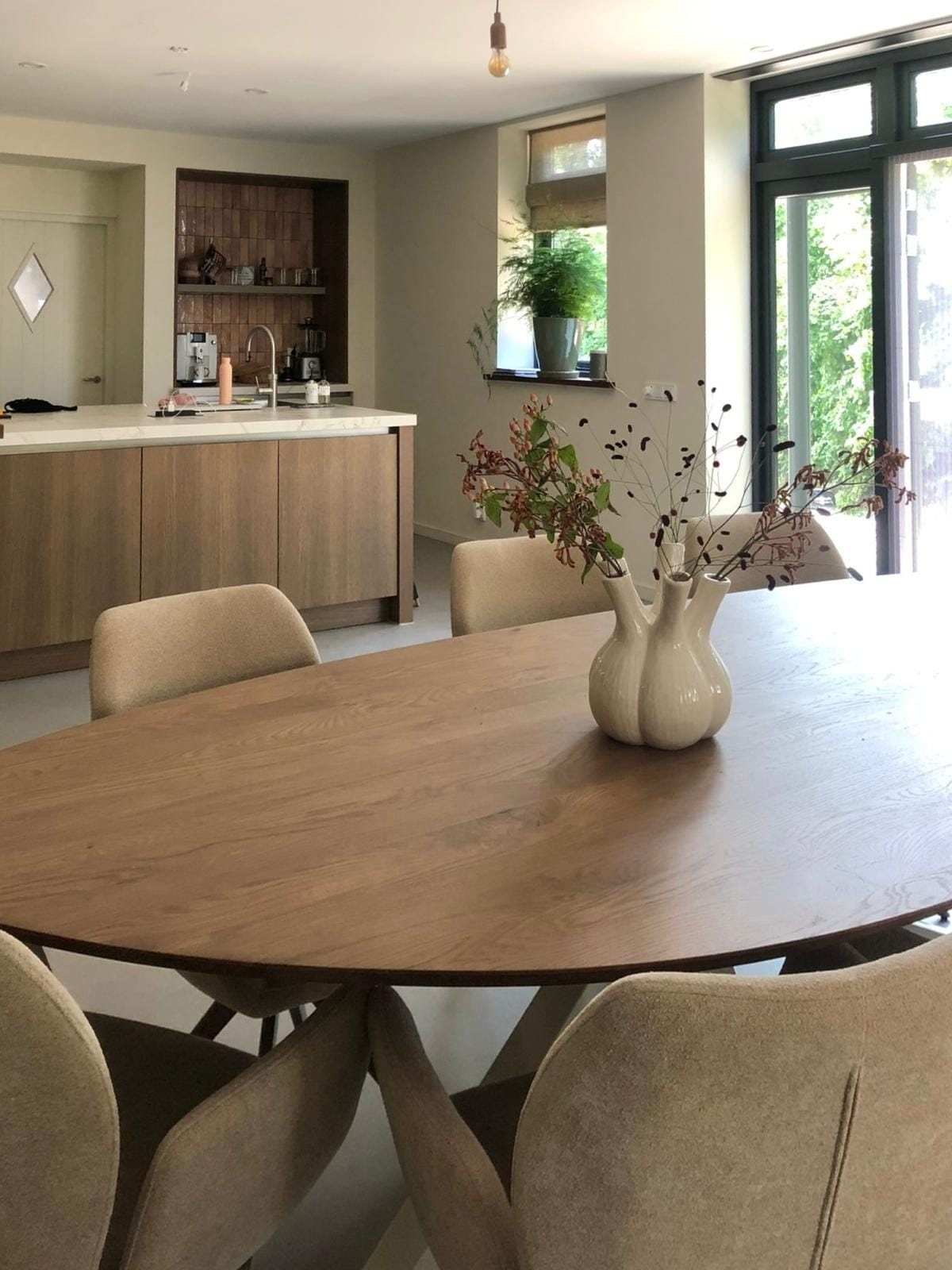 Eettafel Maya – Kiezelvorm afbeelding 2