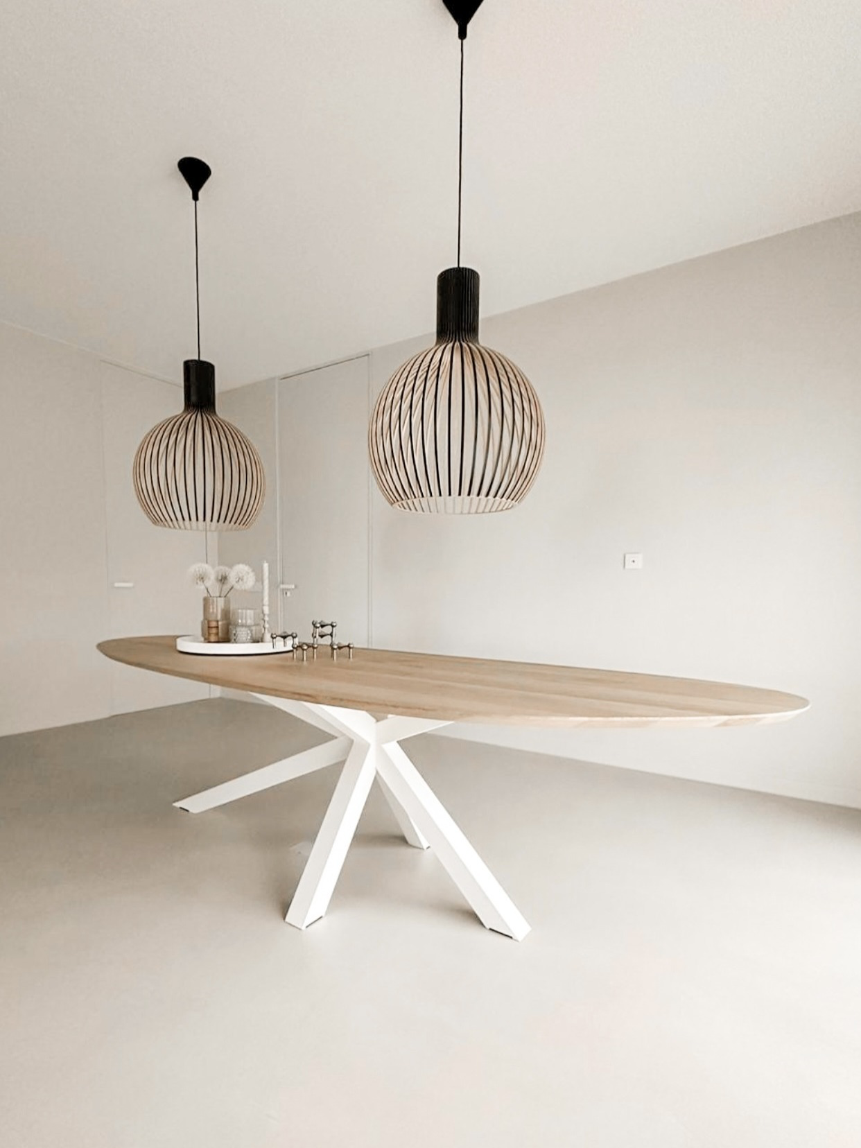 Organische Eiken Eettafels op Maat | Studio Lopped | Studio Lopped ...