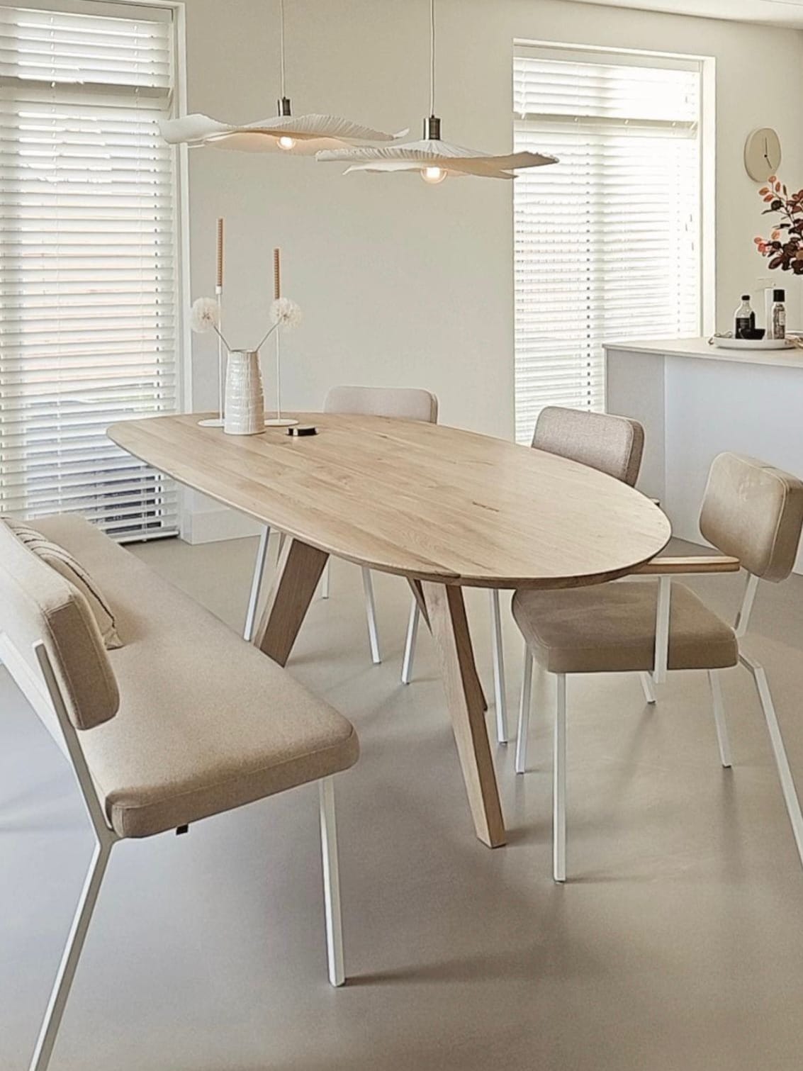 Organische eettafel Ylva afbeelding 5